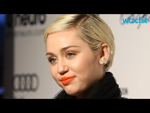 VIDEO : Miley Cyrus Offers Life Advice on Instagram