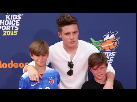 VIDEO : Les frres Beckham posent aux Nickelodeon Sports Awards