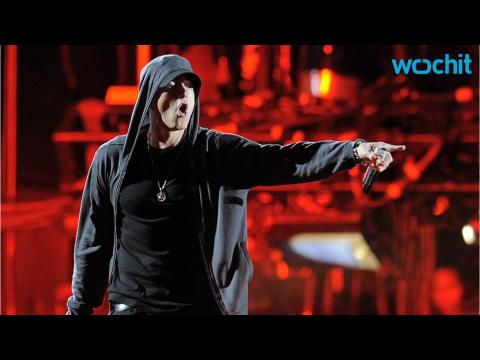 VIDEO : Eminem Is a Bada** in 