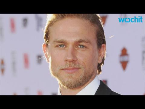 VIDEO : Jessica Chastain Gushes Over Charlie Hunnam...