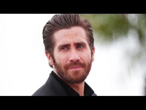VIDEO : We'll Fight For Jake Gyllenhaal as Our Man Crush Monday