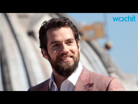 VIDEO : Is Henry Cavill Really Joining the Fifty Shades of Grey Sequel? Watch His Response!