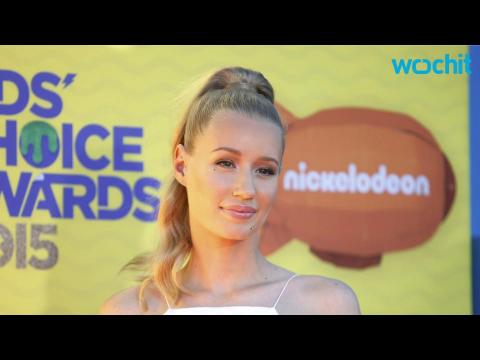 VIDEO : Iggy Azalea Gets Pulled Over by Cop in Beverly Hills