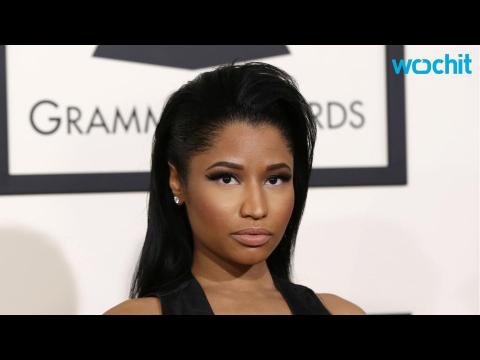 VIDEO : Nicki Minaj is Really Into Her New Wax Figure