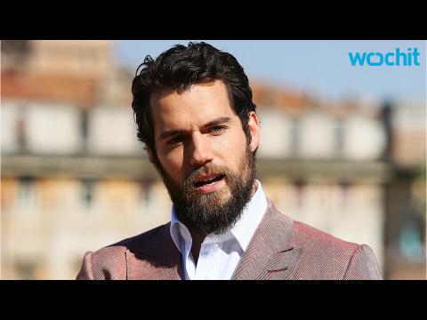 VIDEO : Henry Cavill Got an Erection While Shooting a Sex Scene for The Tudors and Had to Apologize.