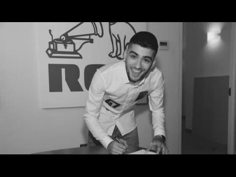 VIDEO : Zayn Malik Slams One Direction As He Signs RCA Record Deal