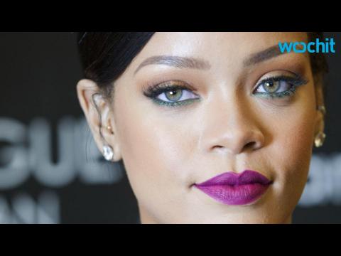VIDEO : Rihanna Loves Rainbow Lipstick Colors--The Only Hue She Hasn't Rocked (Yet) Is Yellow!