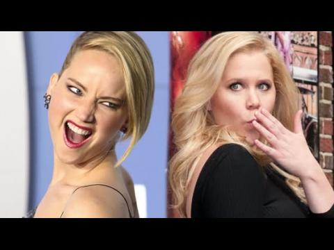 VIDEO : Jennifer Lawrence and Amy Schumer are Writing a Script Together!