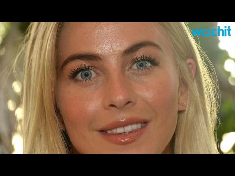 VIDEO : Julianne Hough Flashes Her Massive Engagement Ring