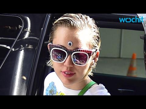 VIDEO : Miley Cyrus Makes Jimmy Kimmel Blush by Wearing Nipple Pasties