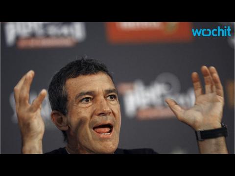 VIDEO : Antonio Banderas Takes on New Role in Fashion