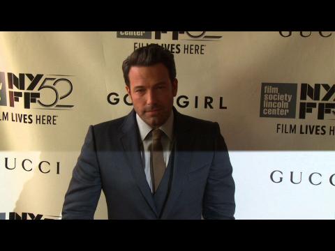 VIDEO : Ben Affleck takes daughters to final Taylor Swift concert