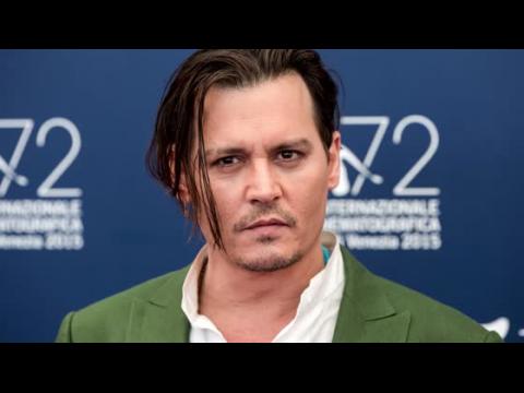 VIDEO : Johnny Depp Takes The Venice Film Festival By Storm