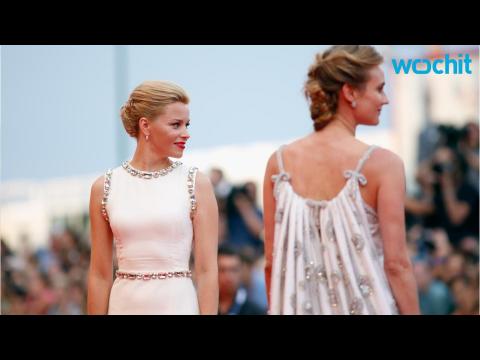VIDEO : Diane Kruger & Elizabeth Banks Just Won the 2015 Venice Film Festival Red Carpet