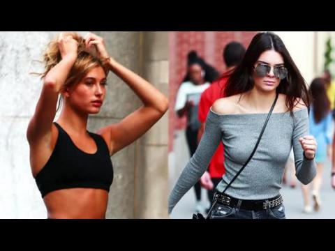 VIDEO : Kendall Jenner Skips A Bra While Hailey Baldwin Models One