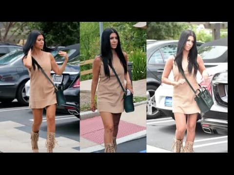 VIDEO : Kourtney Kardashian Shows Toned Legs On Family Lunch Date