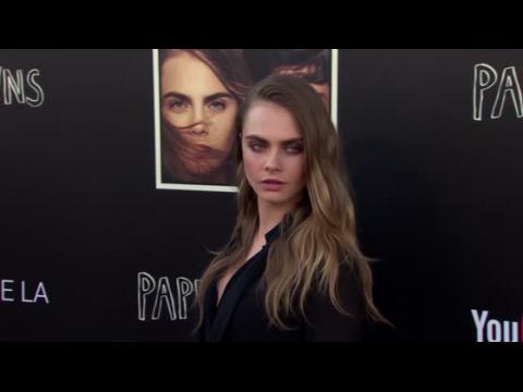 VIDEO : Cara Delevingne is Our Woman Crush Wednesday