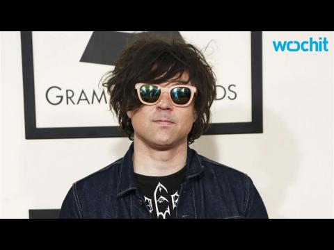 VIDEO : Ryan Adams Cover Foo Fighters, Talk Dave Grohl at Sydney Show