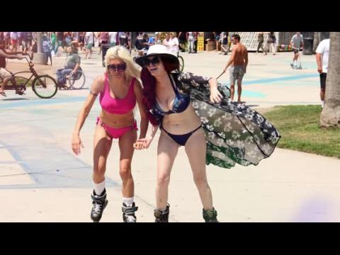 VIDEO : Phoebe Price And Frenchy Make Comedic Struggle To Skate