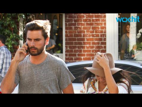 VIDEO : Kourtney Kardashian and Scott Disick Reunite for Lunch With Kids Mason and Penelope