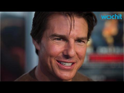 VIDEO : Strapped To Flying Airbus, Tom Cruise Muses on Camera Angle