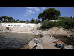 À Vallauris, la venue du roi d'Arabie Saoudite fait des vagues