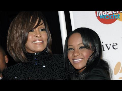 VIDEO : Bobbi Kristina Brown, Daughter of Whitney Houston, Has Died