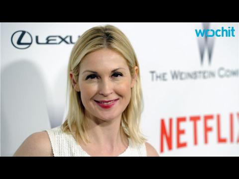 VIDEO : Actress Kelly Rutherford Refuses to Send Kids Back to Father in Monaco