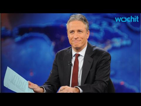 VIDEO : Jon Stewart Signing Off 'Daily Show' Fake Newscast for Real