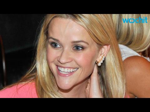 VIDEO : Reese Witherspoon and Ava Double Up For A Summer Day Out