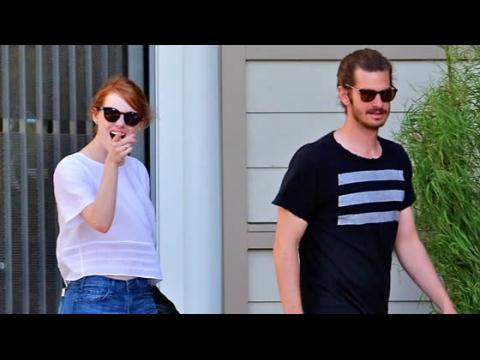 VIDEO : Emma Stone & Andrew Garfield Have A Romantic Dinner Date
