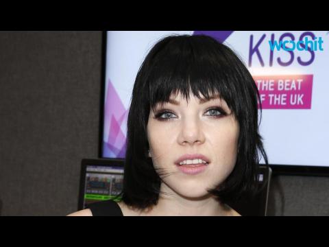 VIDEO : How Carly Rae Jepsen Broke 'Call Me Maybe' Mold
