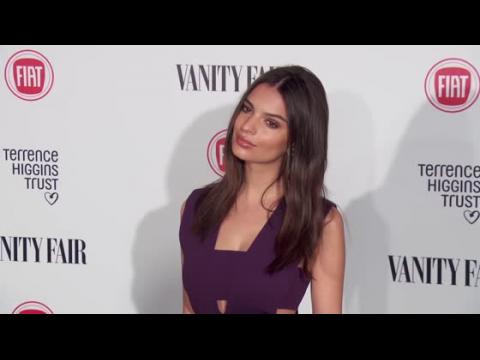 VIDEO : Emily Ratajkowski Likes to Get Naked and Watch Game of Thrones