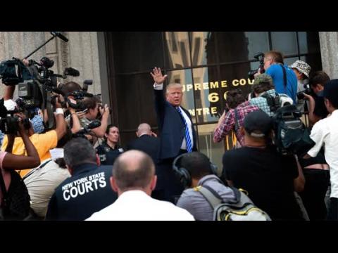 VIDEO : Donald Trump Reports for Jury Duty in New York City