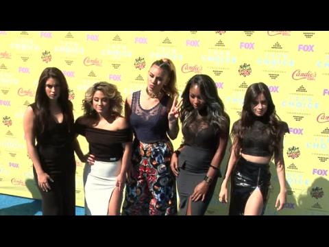 VIDEO : Fifth Harmony et les autres gagnants des Teen Choice Awards