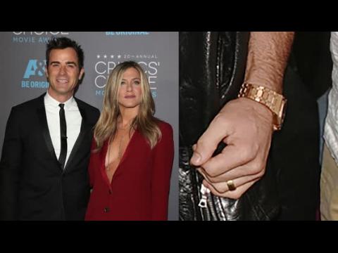 VIDEO : On a vu l'alliance de Justin Theroux pour la premire fois depuis son mariage avec Jennifer