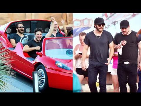VIDEO : Jake Gyllenhaal, Marcus Mumford, and Josh Gad Have Dudes Day at Disneyland