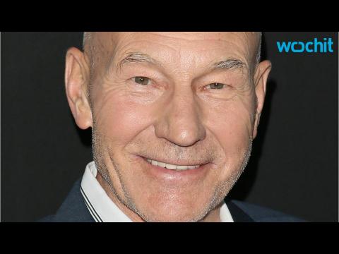 VIDEO : Patrick Stewart Kisses Conan O'Brien on 'Conan'