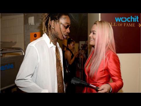 VIDEO : New Couple Alert?! Wiz Khalifa & Rita Ora Enjoy Late-Night Dinner After Attending Teen Choic