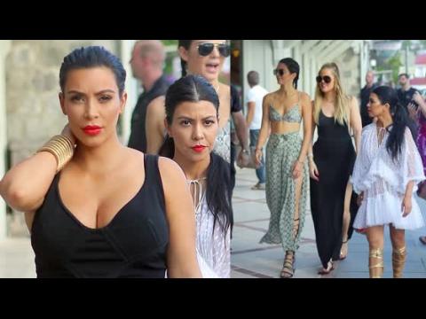 VIDEO : Kim Kardashian And Family Holiday In St.Barts