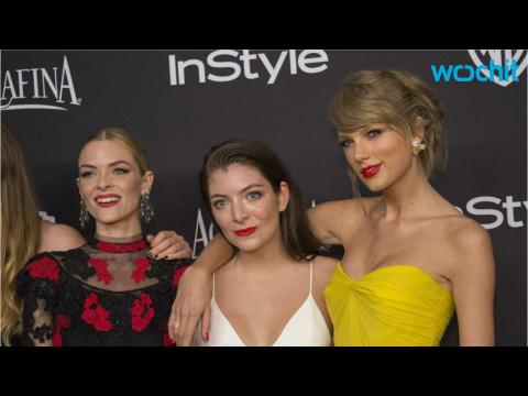 VIDEO : Godmother Taylor Swift Meets Jaime King's Baby Boy for the First Time