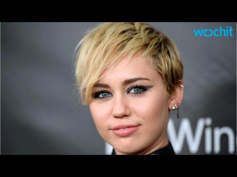 VIDEO : How Many Times Will Miley Cyrus Be Censored at the MTV VMAs?