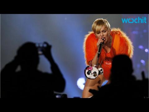 VIDEO : Taylor Who? All Eyes on Wildcard Miley Cyrus for MTV VMA's Show