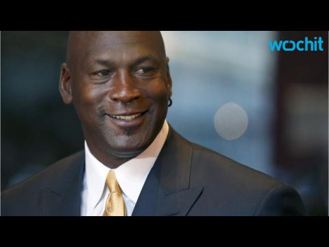 VIDEO : Michael Jordan?s ?Space Jam? Uniform to Be Up for Auction