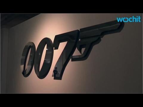 VIDEO : Channel24.co.za | Bond Author Apologises for Idris Elba Comment