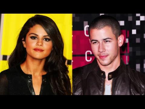 VIDEO : Selena Gomez and Nick Jonas Get Flirty at VMA After Party