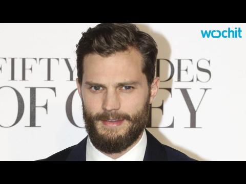 VIDEO : Jamie Dornan Looks 50 Shades of Great During an Outing in Prague