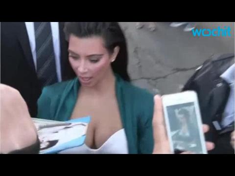 VIDEO : Kim Kardashian Shares a Topless Bedroom Selfie For Interview Magazine