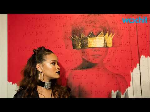 VIDEO : Could Rihanna's New Album Be Coming Out Tomorrow?
