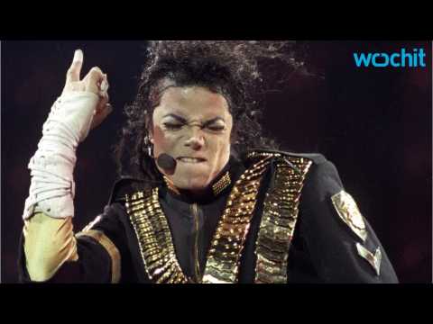 VIDEO : Michael Jackson Estate Being Sued